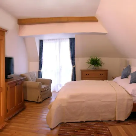 Paula 3* טטרנסקה לומניקה